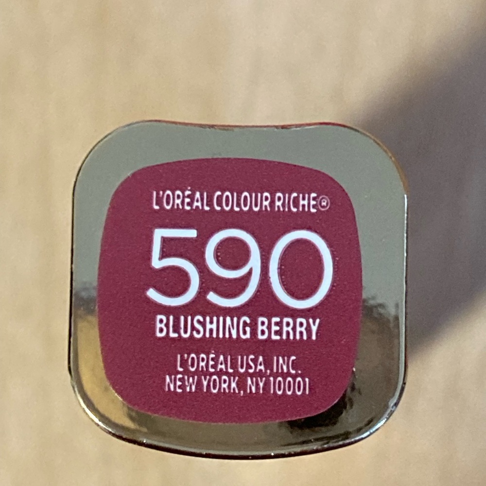 L’Oréal lipstick